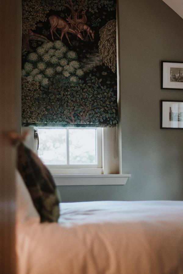 The Ghillie Bed & Breakfast Melrose Exterior photo